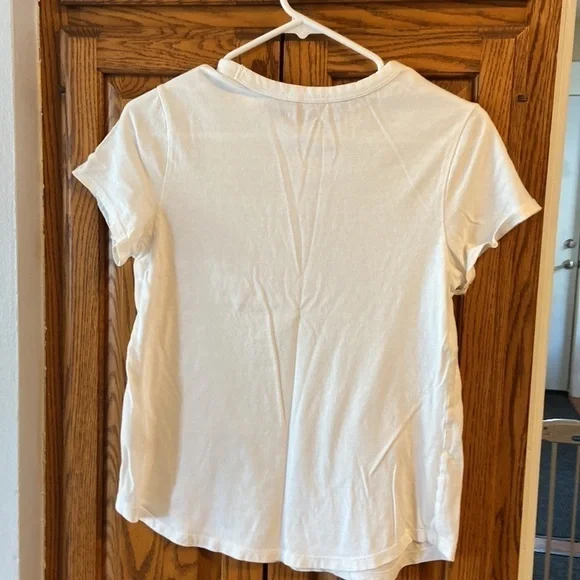 Old Navy Small White T Shirt - Picture 4 of 4